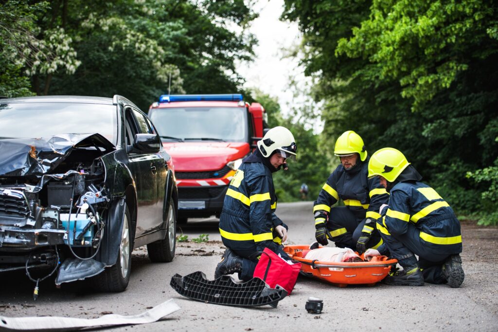 Expert accident lawyer auto Miami explaining legal options at Anijar Law.